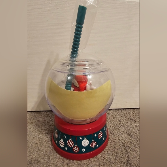 NEW Disney Parks 2022 Holiday Christmas Santa Mickey Mouse Snow Globe Sipper Cup - Picture 5 of 9